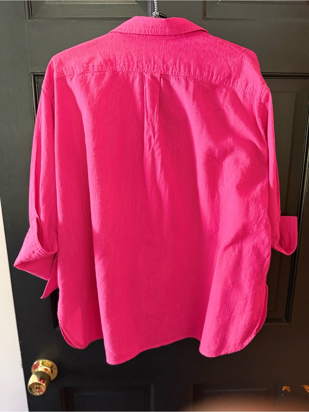 Bright Pink Women's Button-Front Shirt - Unknown Brand from Portugal - Picture 3 of 7